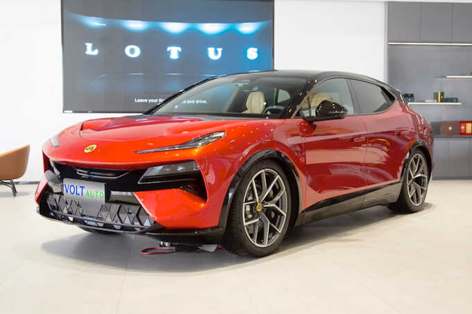 В Варшаве угнали Lotus Eletre за 700 тысяч злотых