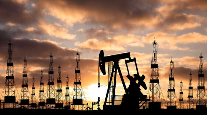 Цены на нефть растут на фоне сигналов о готовности Китая к переговорам с США