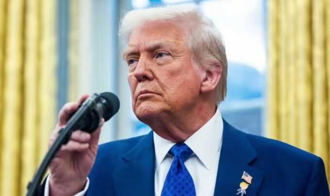 Трамп назвал Зеленского упрямым и осудил удары по Киеву во время переговоров