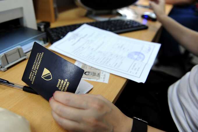 Великобритания ввела санкции против балканских преступных группировок после раскрытия паспортного мошенничества